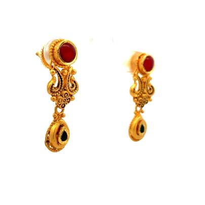 DECORATIVE CHIC ANTIQUE GOLD EARRINGS  Earrings