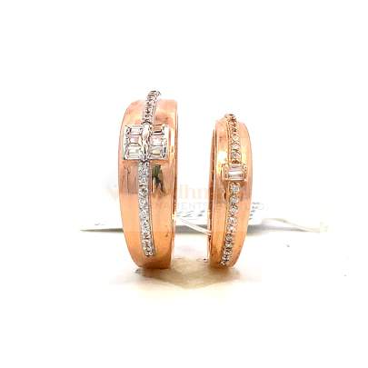 EXCLUSIVE SOLITAIRE RING WITH SQUARE CUT  Gold