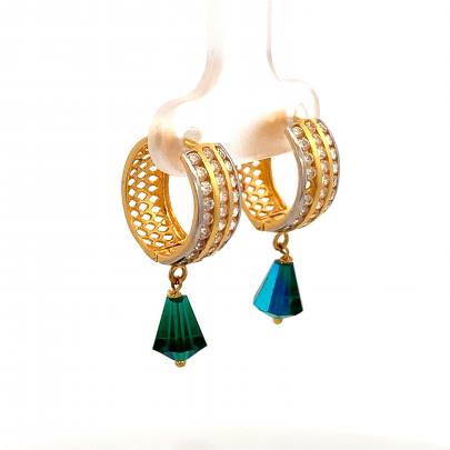 GORGEOUS GOLD AND DIAMOND HOOP EARRINGS  Earrings