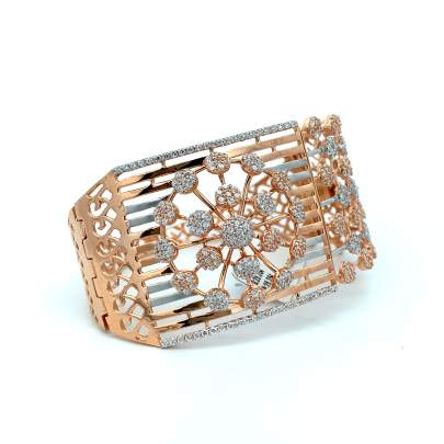 ENCHANTING FLORAL PATTERN DIAMOND BRACELET FOR LADIES  Bracelet