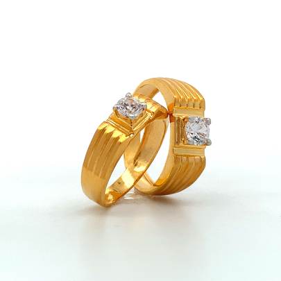 ENTHRALLING SINGLE STONE RING CARVED IN SQUARE DESIGN  Gold