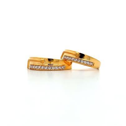GORGEOUSLY CARVED DIAMOND AND GOLD COUPLE RINGS  Gold