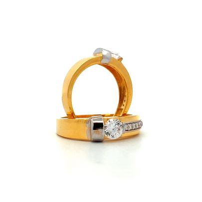 ASSERTIVE SINGLE STONE SOLITAIRE COUPLE RINGS  Couple Rings