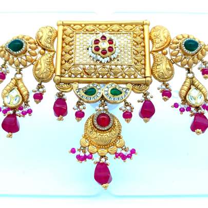 ENTHRALLING ANTIQUE GOLD BAJUBAND WITH CHARMING BEADS Gold