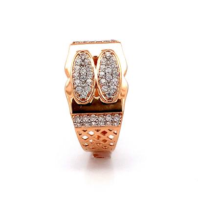 TRIFLING DIAMOND RING FOR GENTS  Gold