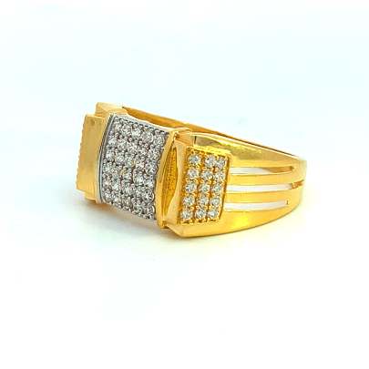 EQUISITE SQUARE GOLD GENTS RING  Rings