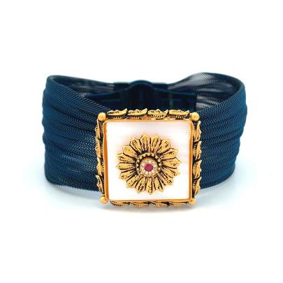 GRACEFUL FLOWER  MOTIF ANTIQUE GOLD LADIES BRACELET  Bracelet