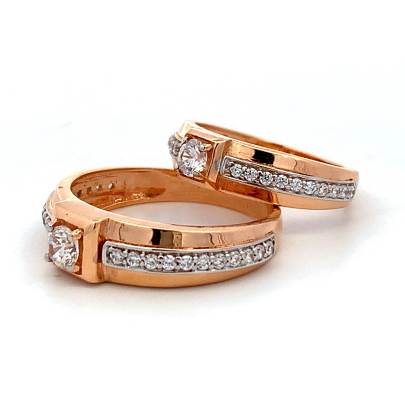 GRACEFUL SOLITAIRE CARVED IN A SQUARE SHAPE COUPLE RINGS  Couple Rings