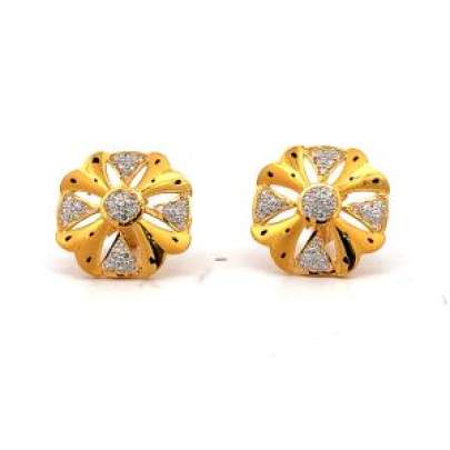 CHARMING FLORAL DESIGNED GOLD AND DIAMOND STUD  Gold