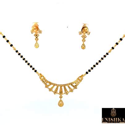 SPARKLING DAINTY MANGALSURA WITH EARRINGS  Mangalsutra Set