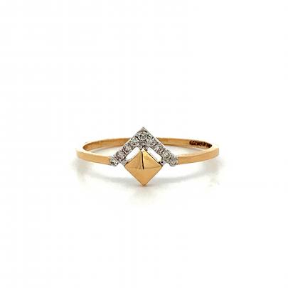 GRACEFUL SERENE DESIGNED DIAMOND RING Diamond Rings