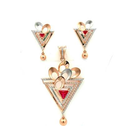 DELICATE TRIANGLED FLORAL PENDANT SET Gold