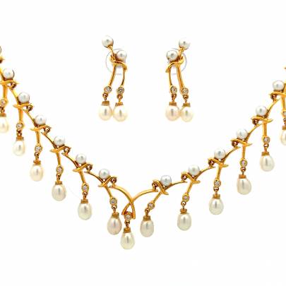 STERLING GOLD AND PEARL EMBEDDED NECKLACE SET  Gold
