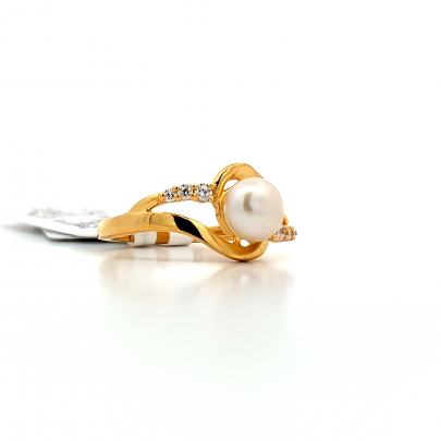 DELIGHTFUL DIAMOND AND PEARL FINGER RING  Rings