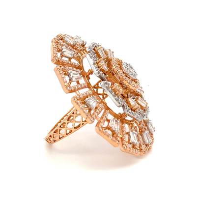 SPARKLING FLORAL DESIGNED DIAMOND COCKTAIL RING  Rings