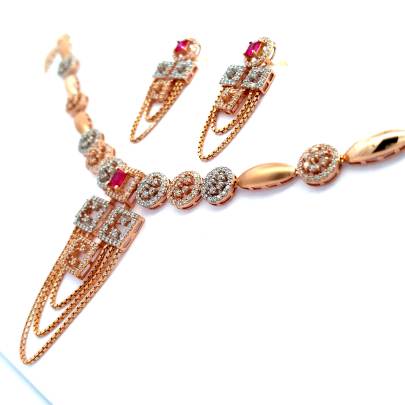 SUSPICIOUS FLORAL DESIGNED DIAMOND AND GOLD NECKLACE SET Necklace Set